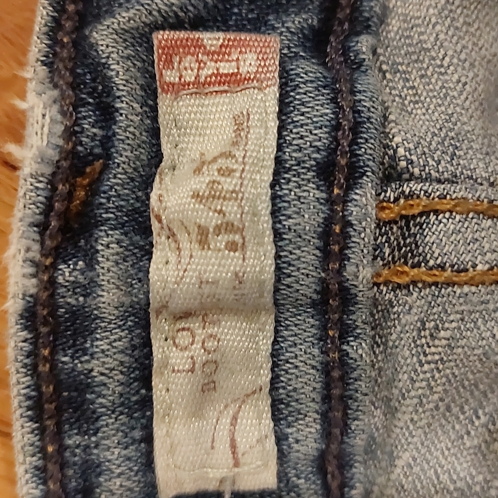 Levi Denim 545 Jeans - Picture 2 of 15
